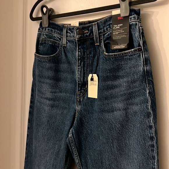 Levi’s 70’s High Rise Flare Women’s Jean Size 27 - Picture 6 of 13
